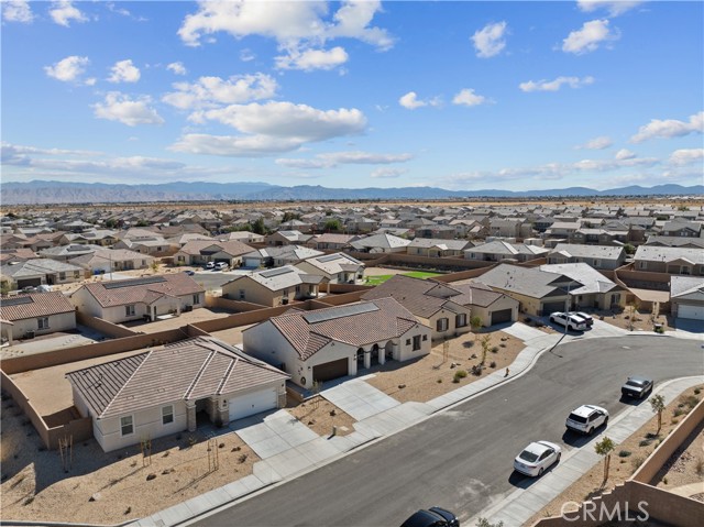 Detail Gallery Image 5 of 23 For 11167 Lancer Ln, Victorville,  CA 92392 - 4 Beds | 2 Baths