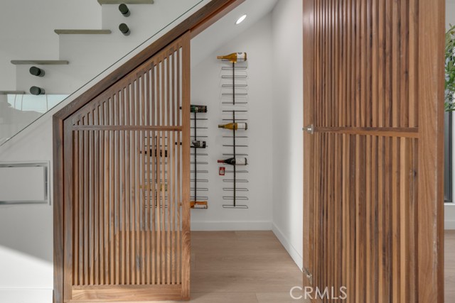 58 66th Place, Long Beach CA: https://media.crmls.org/medias/02c8f4e4-f82d-4966-aeff-4e378cb0d3d9.jpg