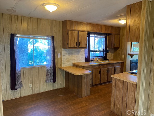 Detail Gallery Image 3 of 17 For 4414 Pine Ave, Clearlake,  CA 95422 - 3 Beds | 2 Baths