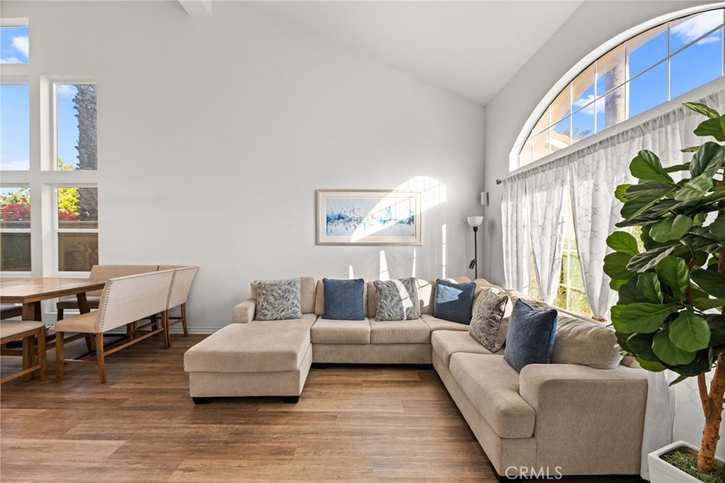 02ca727a 8db7 4c96 Bad0 0bf066df72f1