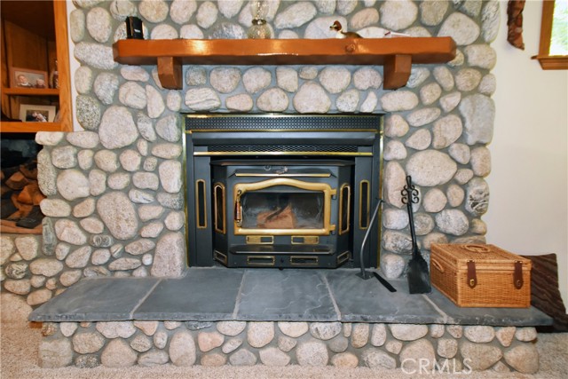 Detail Gallery Image 8 of 72 For 27547 W Shore Rd, Lake Arrowhead,  CA 92352 - 3 Beds | 3/1 Baths