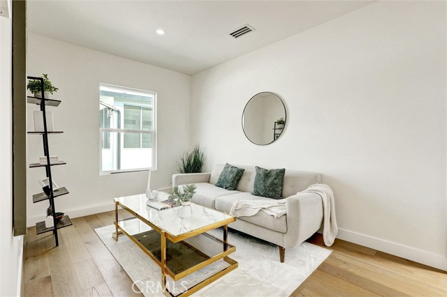 Detail Gallery Image 33 of 49 For 6852 6854 Atoll Avenue, North Hollywood,  CA 91605 - 4 Beds | 4 Baths