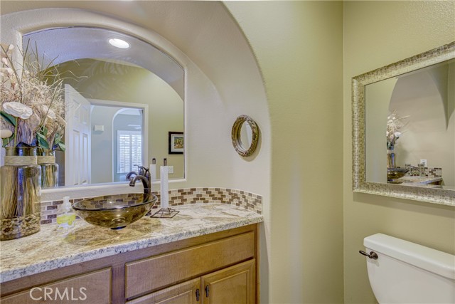 Detail Gallery Image 13 of 49 For 31972 Calle Balareza, Temecula,  CA 92592 - 4 Beds | 2/1 Baths