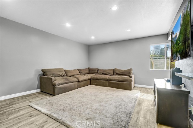 Detail Gallery Image 10 of 41 For 1135 Rosecrans 30a,  Fullerton,  CA 92833 - 2 Beds | 2 Baths