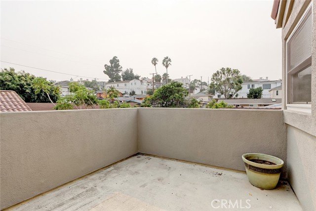 Detail Gallery Image 29 of 36 For 864 Avenue a, Redondo Beach,  CA 90277 - 4 Beds | 3/1 Baths