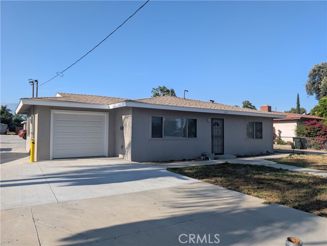 Detail Gallery Image 1 of 5 For 129 E Locust St, Ontario,  CA 91761 - 2 Beds | 1 Baths