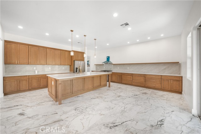 Detail Gallery Image 4 of 70 For 12210 Alamo, Rancho Cucamonga,  CA 91739 - 5 Beds | 4/1 Baths