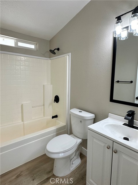 Detail Gallery Image 32 of 44 For 20843 Waalew Rd #C104,  Apple Valley,  CA 92307 - 3 Beds | 2 Baths