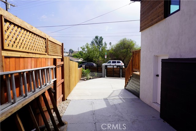 Detail Gallery Image 8 of 55 For 4847 Marmion Way, Los Angeles,  CA 90042 - 3 Beds | 1 Baths