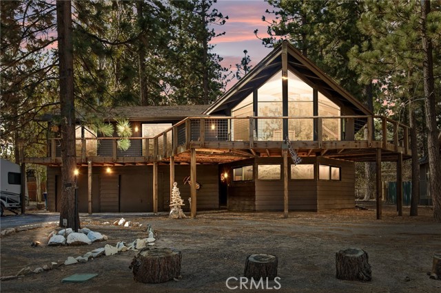 Detail Gallery Image 1 of 43 For 210 N Eureka Dr, Big Bear Lake,  CA 92315 - 4 Beds | 3 Baths