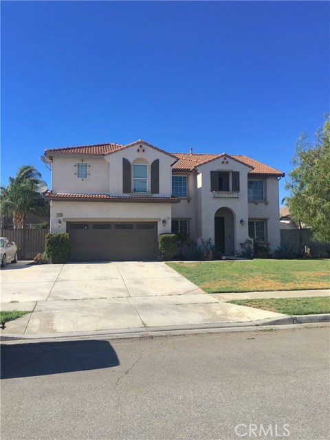 16556 Bayleaf Ln, Fontana, CA 92337