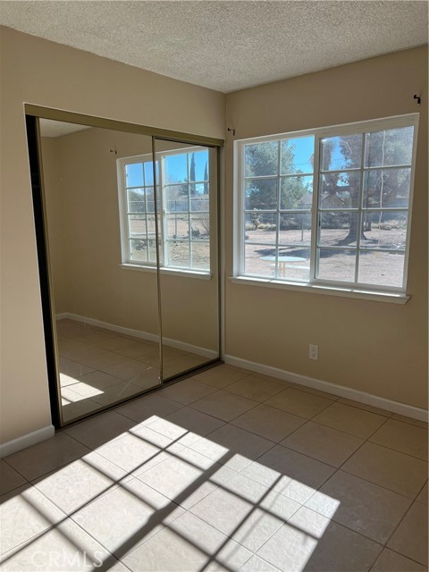 Detail Gallery Image 6 of 10 For 14611 Yucca St, Hesperia,  CA 92345 - 2 Beds | 1 Baths