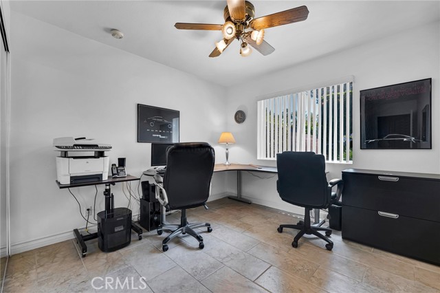 17262 Chase Street, Northridge CA: https://media.crmls.org/medias/02d06001-368a-42e0-acc9-7463e5584d9e.jpg
