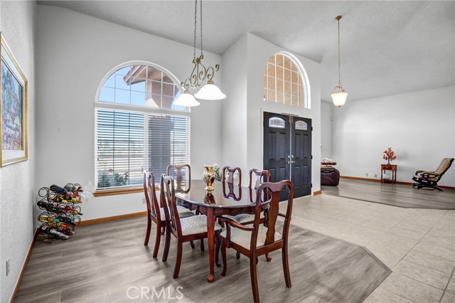 Detail Gallery Image 8 of 48 For 15813 Willow St, Hesperia,  CA 92345 - 4 Beds | 2/1 Baths