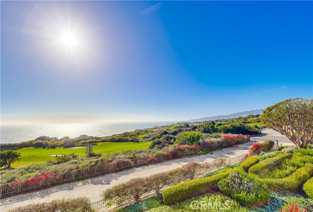 3200 La Rotonda Drive, Rancho Palos Verdes, California 90275, 3 Bedrooms Bedrooms, ,2 BathroomsBathrooms,Residential,For Sale,La Rotonda,SB25038486