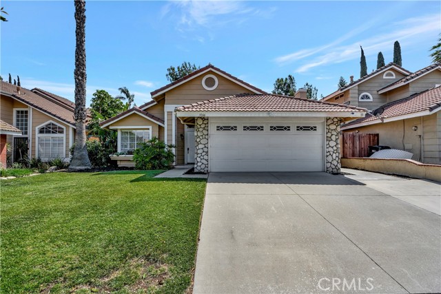 3166 Nutmeg Dr, Corona, CA 92882