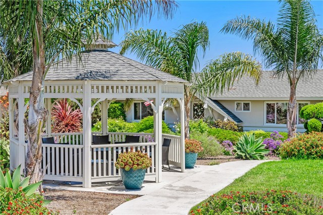 Detail Gallery Image 1 of 23 For 113 via Breve #23,  San Clemente,  CA 92672 - 2 Beds | 2 Baths