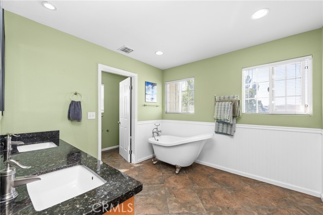 Detail Gallery Image 26 of 50 For 4231 Roxbury St, Simi Valley,  CA 93063 - 4 Beds | 2/1 Baths