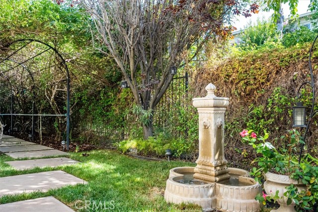 Detail Gallery Image 25 of 47 For 24909 Ironwood Dr, Valencia,  CA 91355 - 4 Beds | 4 Baths