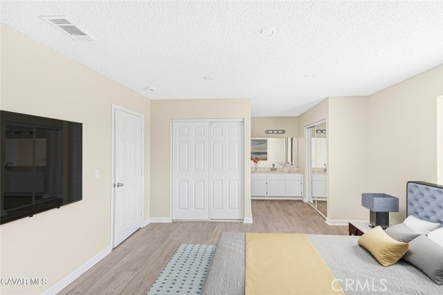 Detail Gallery Image 8 of 20 For 16509 Mackennas Gold Ave, Palmdale,  CA 93591 - 3 Beds | 2 Baths