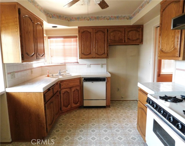 Image 11 of 26 For 226 Mauna Loa Drive