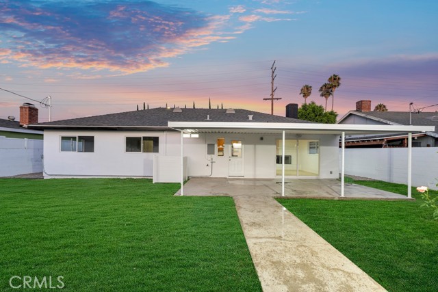 8547 Tampa Avenue, Northridge CA: https://media.crmls.org/medias/02d430ba-a26f-4049-aec5-265dd473c6b6.jpg