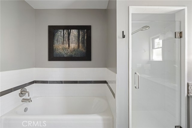 Detail Gallery Image 16 of 34 For 3585 Grayburn Rd, Pasadena,  CA 91107 - 3 Beds | 2 Baths