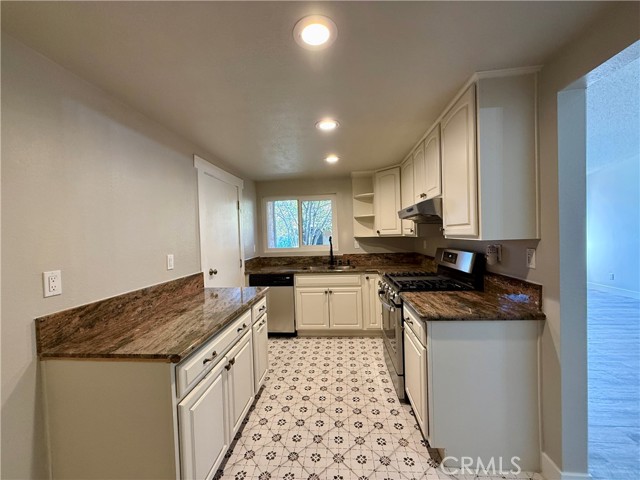Detail Gallery Image 7 of 21 For 1827 N Solano Ave #33,  Ontario,  CA 91764 - 3 Beds | 2 Baths