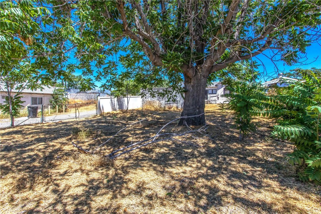 https://media.crmls.org/medias/02d4f57a-cbde-4171-a431-dbf80b0d6698.jpg?preset=X-Large