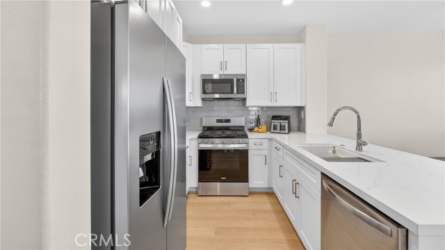 Detail Gallery Image 17 of 61 For 35 Garrison Loop, Ladera Ranch,  CA 92694 - 3 Beds | 2/1 Baths