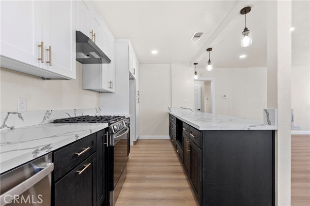 15227 Graystone Avenue, Norwalk CA: https://media.crmls.org/medias/02d54686-f188-4079-be01-2ed0bd35234c.jpg