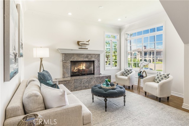 608 Knob Hill Avenue, Redondo Beach, California 90277, 3 Bedrooms Bedrooms, ,2 BathroomsBathrooms,Residential,For Sale,Knob Hill,SB26073677