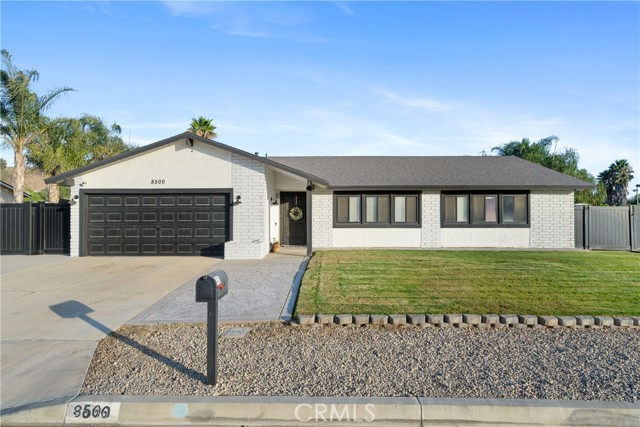 Detail Gallery Image 1 of 1 For 8500 Brookfield Dr, Jurupa Valley,  CA 92509 - 4 Beds | 2 Baths