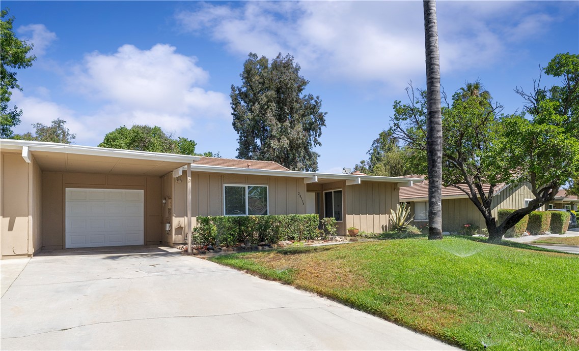 Detail Gallery Image 1 of 1 For 28534 via Las Flores, Murrieta,  CA 92563 - 3 Beds | 2 Baths