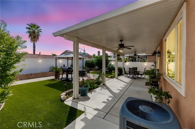 30294 Coralium Way, Menifee CA: https://media.crmls.org/medias/02d79189-a60b-4c5b-8629-7a7a0f765ba9.jpg