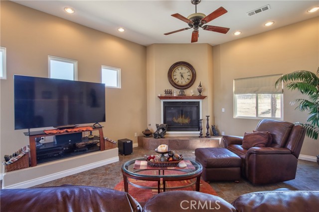 Detail Gallery Image 21 of 74 For 41805 Jojoba Hills Cir, Aguanga,  CA 92536 - 3 Beds | 2/1 Baths