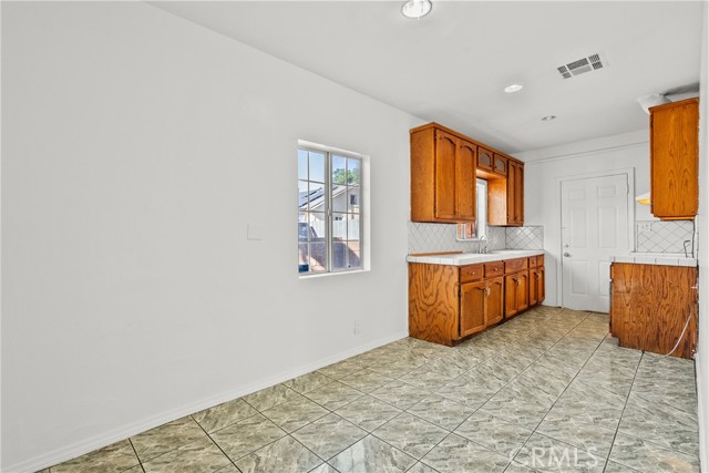 Detail Gallery Image 37 of 58 For 12924 Sproule, Sylmar,  CA 91342 - 4 Beds | 3 Baths