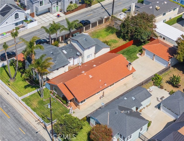 2103 Belmont Lane, Redondo Beach CA: https://media.crmls.org/medias/02d8d1ad-cbd4-4bbe-894f-a1dd079aac65.jpg