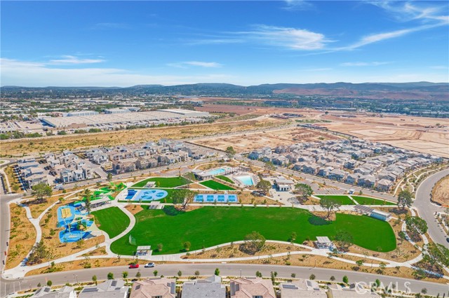 141 Dolores, Irvine CA: https://media.crmls.org/medias/02d8e601-9861-4a39-9b93-e30599b5fb40.jpg