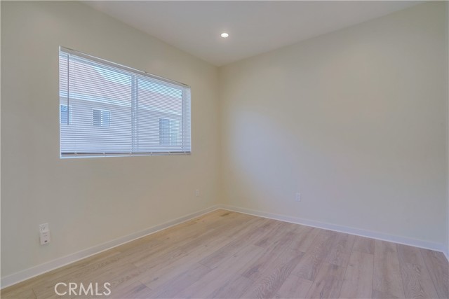 Detail Gallery Image 17 of 48 For 4638 Lomita St, Los Angeles,  CA 90019 - 4 Beds | 4/1 Baths