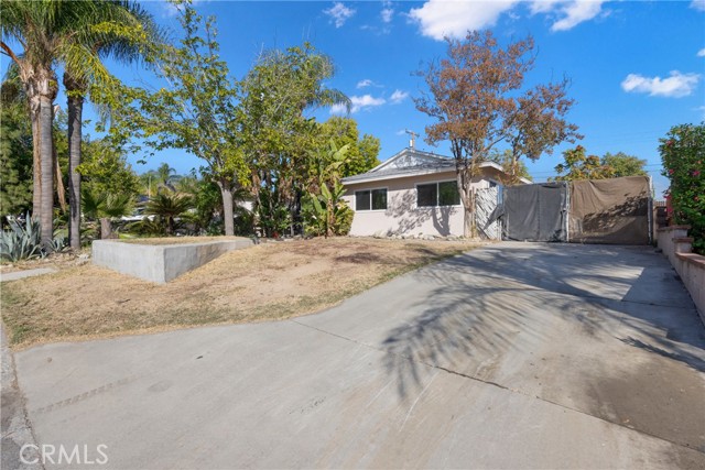 Detail Gallery Image 3 of 25 For 5845 Dogwood, San Bernardino,  CA 92404 - 3 Beds | 1 Baths