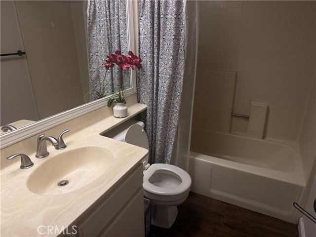 Detail Gallery Image 8 of 11 For 863 Encino, Corona,  CA 92882 - 3 Beds | 2 Baths