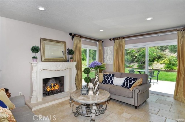 Detail Gallery Image 3 of 12 For 3940 San Antonio Rd, Yorba Linda,  CA 92886 - 5 Beds | 3 Baths