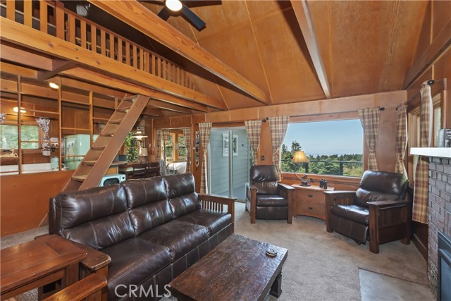 1040 Mile High Road, Twin Peaks CA: https://media.crmls.org/medias/02db27eb-9d53-44e0-ad45-4517cc569cd1.jpg