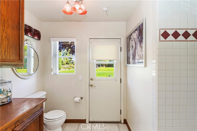 Image 40 of 75 For 17325 High Country Circle