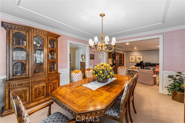 Detail Gallery Image 22 of 75 For 1914 Country Club Ln, Redlands,  CA 92373 - 5 Beds | 3/1 Baths