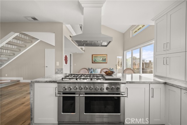 Detail Gallery Image 9 of 42 For 6691 E Smokewood, Anaheim,  CA 92807 - 4 Beds | 3/1 Baths