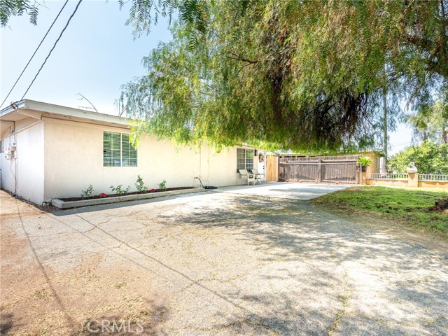 649 W w ramona Drive, Rialto CA: https://media.crmls.org/medias/02dcebc5-b8ea-47c7-9488-965c169c0fe4.jpg
