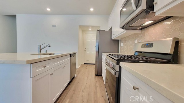 3943 E Carmel Privado, Ontario CA: https://media.crmls.org/medias/02dcfbac-ed68-4d5f-8562-625c4c6eb93b.jpg