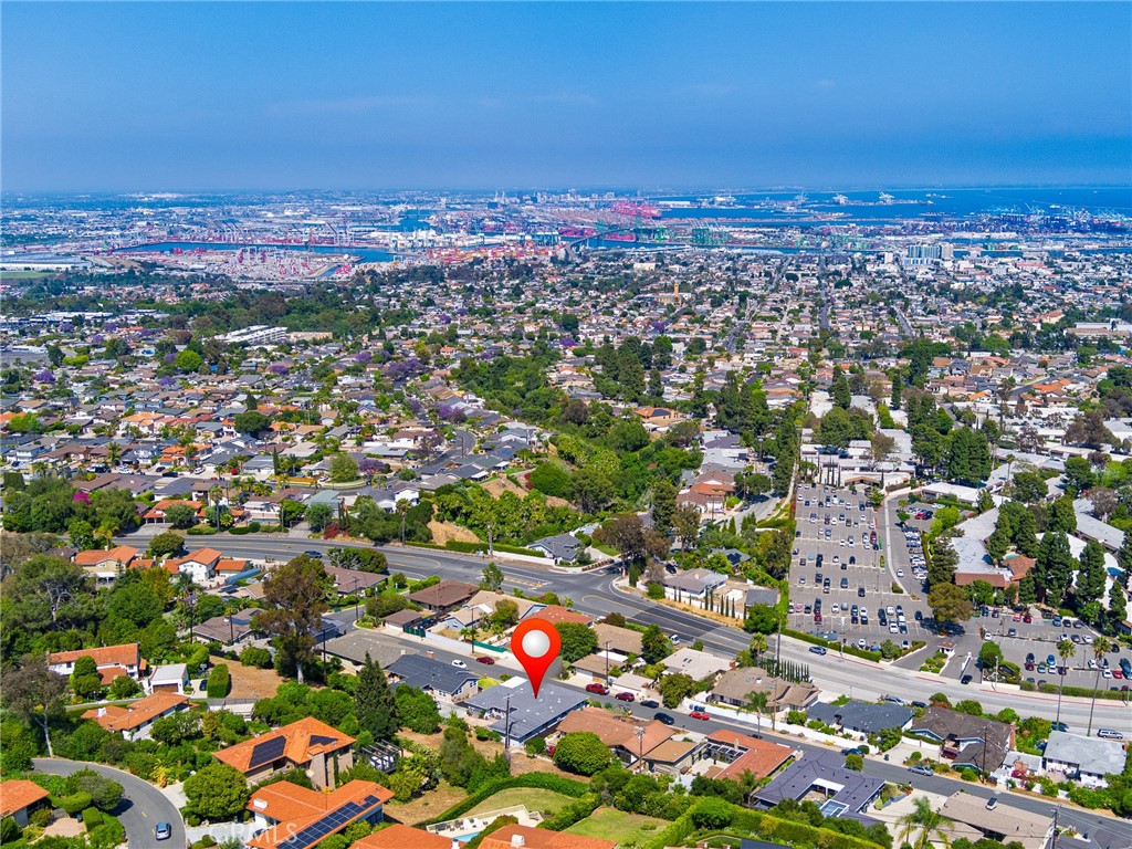 https://media.crmls.org/medias/02dda0e7-9546-48d6-a1e7-0a4a833bf5d0.jpg?preset=X-Large